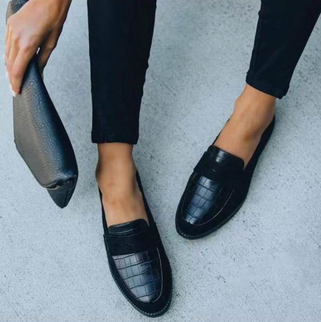 Women's Crocodile Texture Loafers – Chic Everyday Slip-On Style