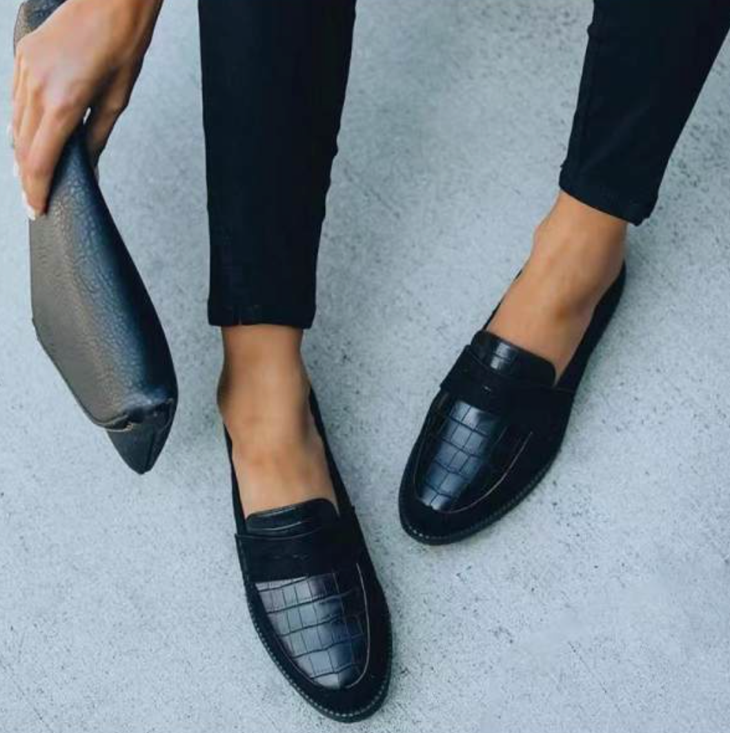 Women's Crocodile Texture Loafers – Chic Everyday Slip-On Style